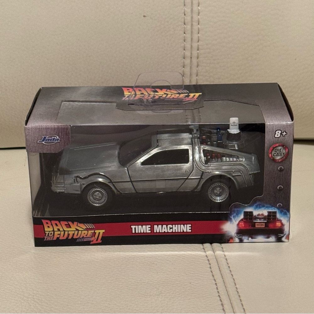 Jada Toys BACK TO THE FUTURE Delorean DMC Time Machine 1:32 Scale Die Cast